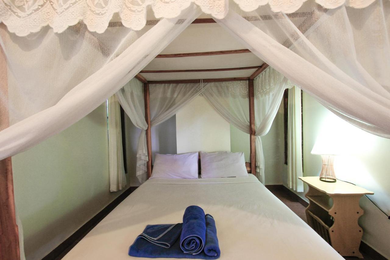 Ganesha Amed Hotel Luaran gambar